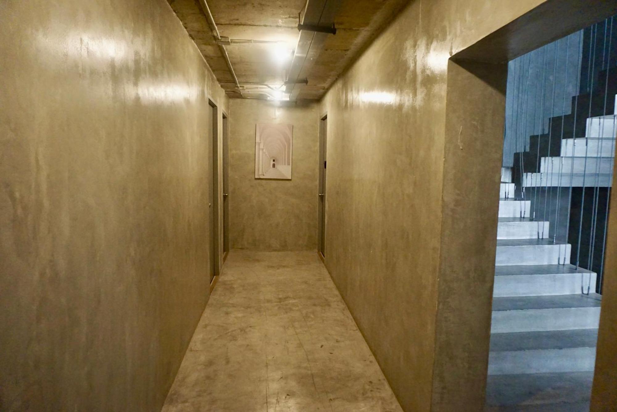 Hash Apartment With Unique Chill Design At Silom Soi 3 Бангкок Экстерьер фото